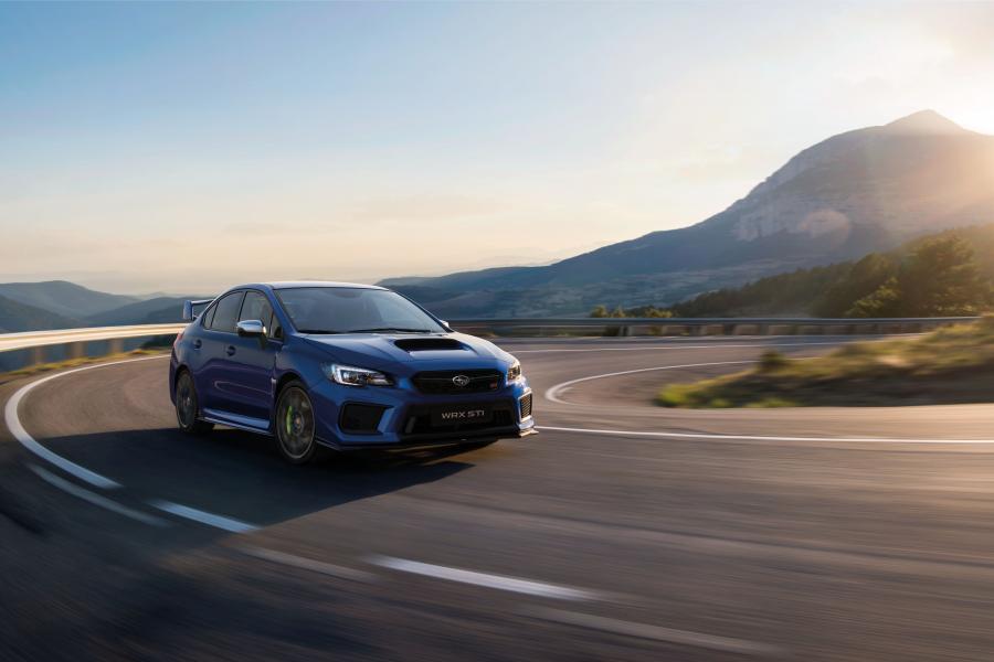  Subaru WRX STI 2017 года  (WW) (фото 2 из 40)